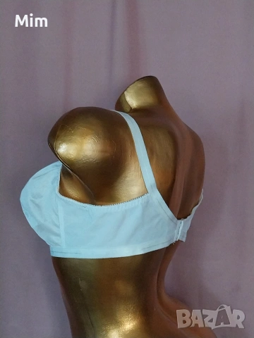 85 D Бял сутиен без банели , снимка 4 - Бельо - 54337268