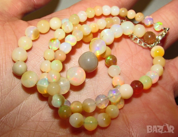 Гривни и гердани от натурален етиопски опал, подходящи за подарък