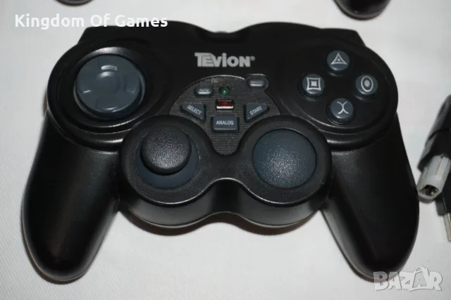 Два броя Оригинални Контролери Tevion MD85175 за PC/PS2/XBOX Made In Germany, снимка 3 - Аксесоари - 55753033