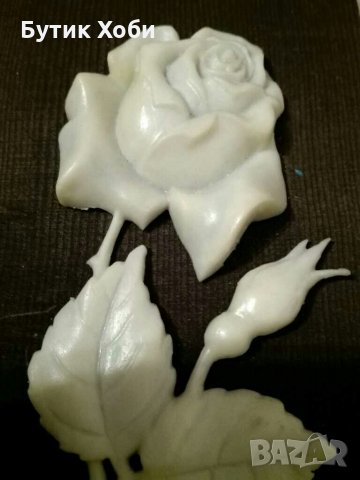 Малко пано ,,Бяла роза,,, снимка 4 - Декорация за дома - 31336856