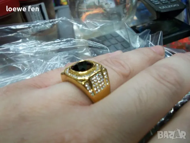 Изключително красив мъжки пръстен неръждаема стомана 316L с черен камък златен златист цвят !, снимка 3 - Мъжки - 49748596