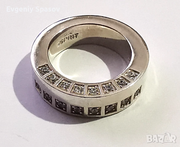 Сребърен Масивен Пръстен ESPRIT с Бели Камъчета. Вътрешен диаметър 18 милиметра. Тежък 18.2 г., снимка 2 - Пръстени - 51604984