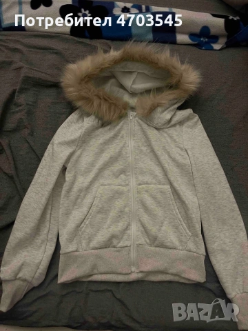 сив суитчър с качулка от пух, снимка 2 - Суичъри - 53036461