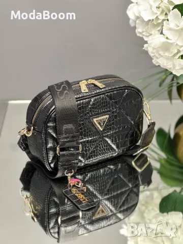 Guess дамски чанти различни цветове , снимка 2 - Чанти - 48267823