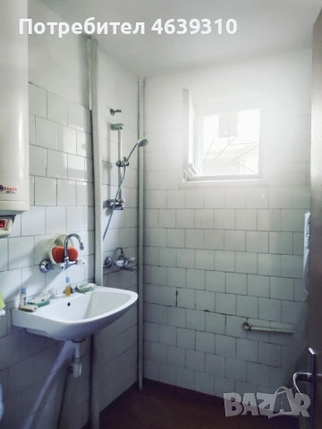 Продавам първи, долен жилищен етаж от двуетажна масивна жилищна сграда, снимка 10 - Етаж от къща - 52260781