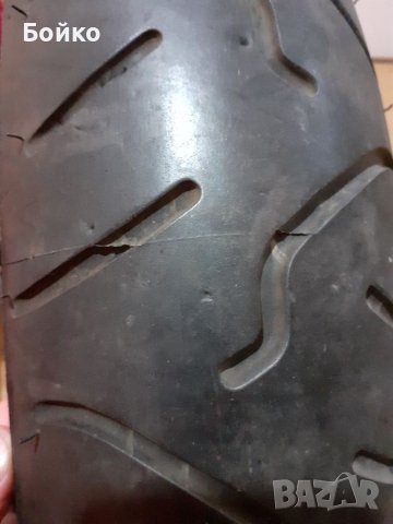 Мото гума, снимка 2 - Гуми и джанти - 38311434