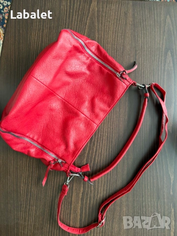 Чанта червена