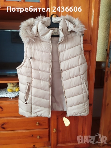 Чисто ново дамско елече, бежово 