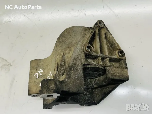 Стойка за хидравлична помпа за Iveco Ивеко Дейли 2.3 дизел 504136566 Iveco 2007, снимка 4 - Части - 49709734