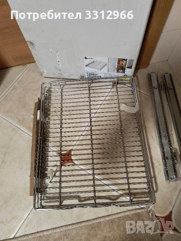 Чисто нов метален органайзер с плъзгащ механизъм 53на 43см