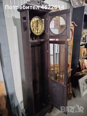 ГОЛЯМ ПАРКЕТЕН ЧАСОВНИК 