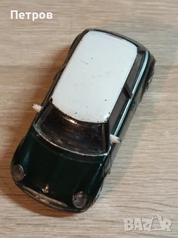 Mini Cooper 1:43, снимка 3 - Коли, камиони, мотори, писти - 47710316