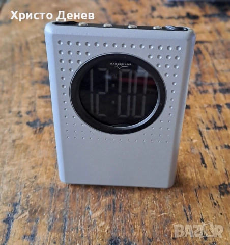 часовник будилник дигитален Marksman Марксман с кожено калъфче за бюро