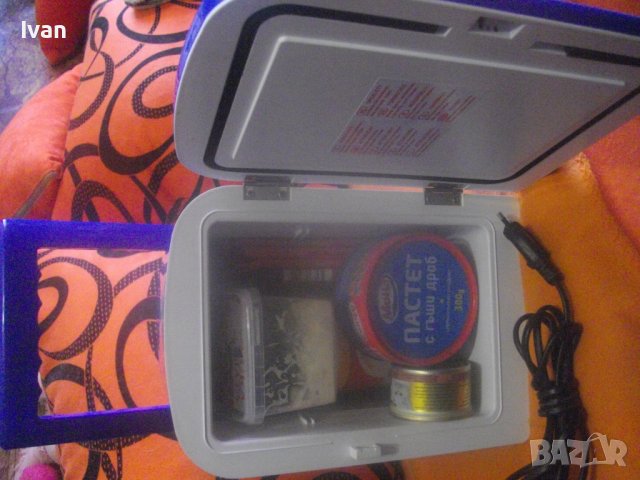 Мини Хладилник-12V/220V-Изстудяване/Затопляне-Работи На 220 Волта и На 12 Волта В Автомобил-8 Литра, снимка 2 - Хладилници - 42715036