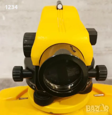 Немски оптичен нивелир CST BERGER 24x, снимка 5 - Измервателни инструменти - 49542579