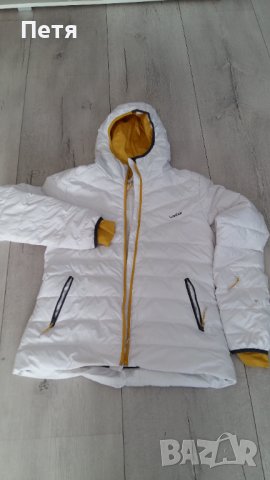 Дамско яке на Декатлон