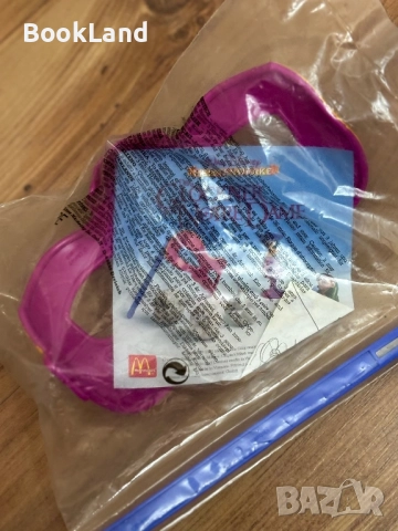 Винтидж играчка – McDonald’s маска от серията Гърбушкото от Нотр Дам, снимка 2 - Колекции - 52358468