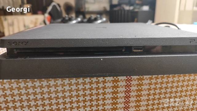 Play Station 4 slim 1TB, снимка 8 - PlayStation конзоли - 54296062