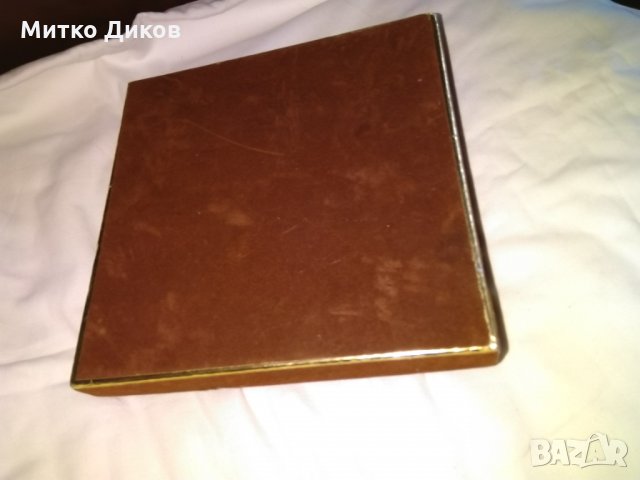 Рилски манастир  порцеланова чиния за стена с кутия диаметър 19см-нова, снимка 6 - Декорация за дома - 29113967