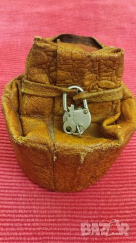 Стара касичка от естествена кожа. , снимка 3 - Колекции - 40715726