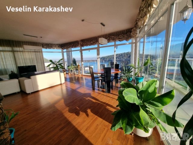 ПРОДАВА СЕ АПАРТАМЕНТ НАД ЕЗЕРОТО С ПОДЗЕМНО ПАРКОМЯСТО! ДИРЕКТНО ОТ СОБСТВЕНИК - БЕЗ КОМИСИОННИ!, снимка 3 - Апартаменти - 52790184