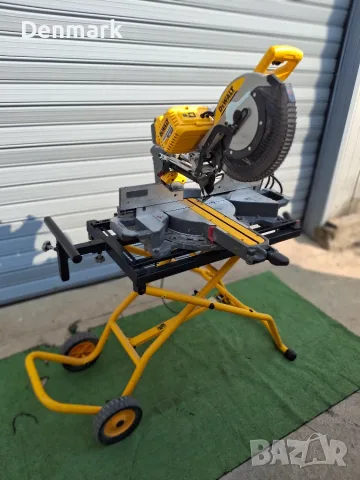 Потапящ циркуляр с герунг DeWALT DHS780