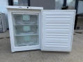 Малък фризер Либхер с 3 чекмеджета Като нов , снимка 1