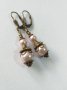 Красиви бронзови Викториански Перлени обеци с розови кристални перли, снимка 1 - Бижутерийни комплекти - 40710347