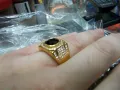 Изключително красив мъжки пръстен неръждаема стомана 316L с черен камък златен златист цвят !, снимка 3