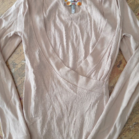 Блуза С размер , снимка 1 - Блузи с дълъг ръкав и пуловери - 36457770