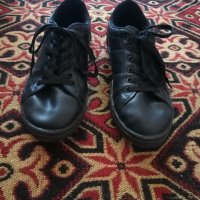 обувки , снимка 1 - Дамски ежедневни обувки - 39985214