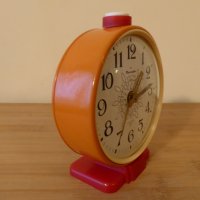 Будилник часовник Янтар, снимка 4 - Антикварни и старинни предмети - 44265105