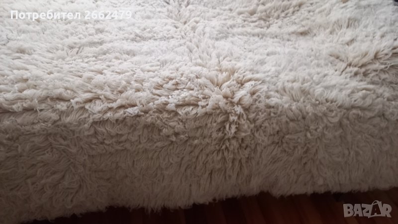 Продавам два бели китеника от естествена вълна., снимка 1