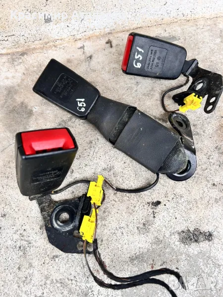 A2048601669. Закопчалка за колан задна за Мерцедес Ц-класа W204. Седан. A2048602569, снимка 1