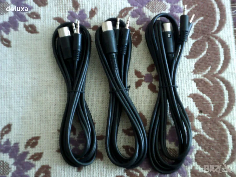 Аудио кабел петица - два жака 3,5 мм, снимка 1