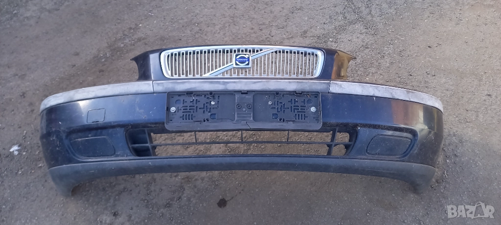 Предна броня Volvo V70, снимка 1