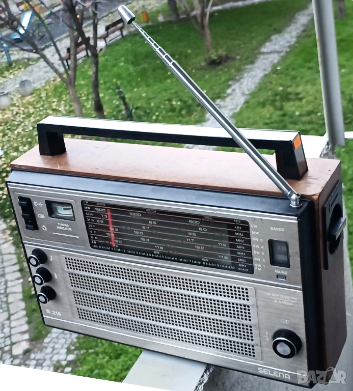 57📻✨ Върни си спомените с реставрираното SELENA B216 – 90 лв., снимка 1