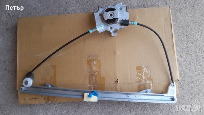 Стъклоподемник преден десен за Renault Clio 2 (1998–2005), снимка 1