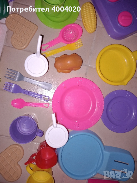 Приспособления за детска кухня,чаши,чинии,прибори,храни.:6лв за всички, снимка 1