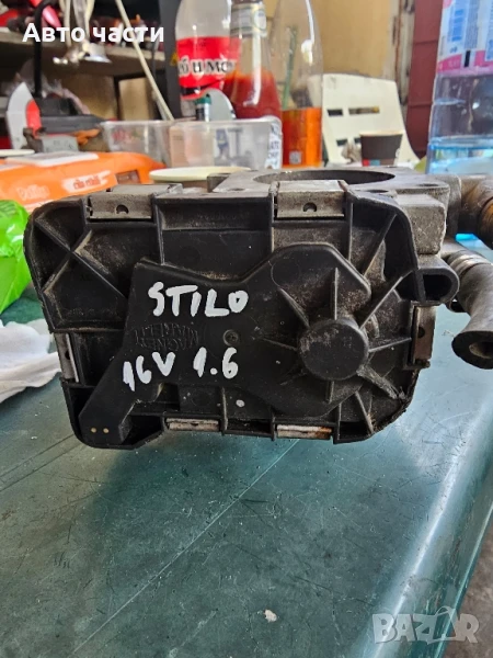 Дросел Fiat Stilo 1.6 16 V 105 конски сили 55354610, снимка 1