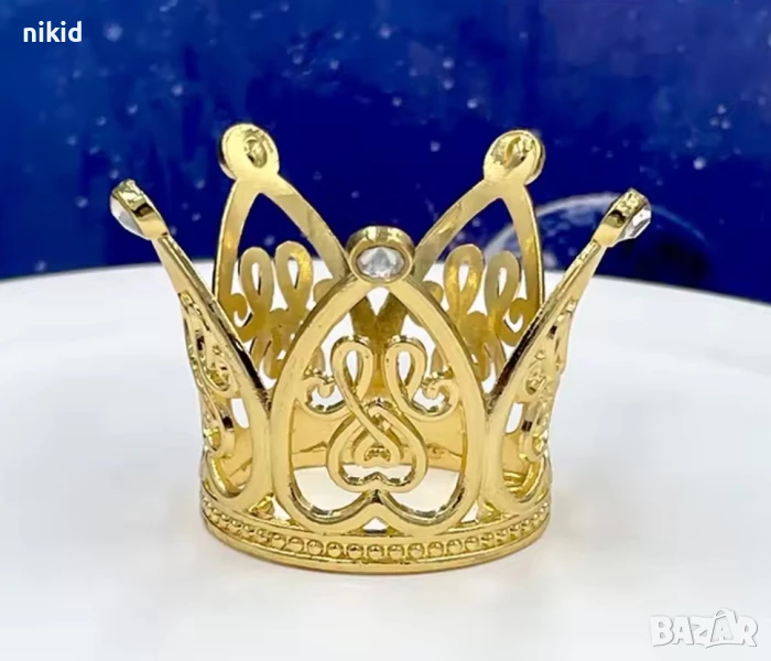 Малка корона златиста с камъче и обърнато сърце метална за украса декор на торта парти, снимка 1