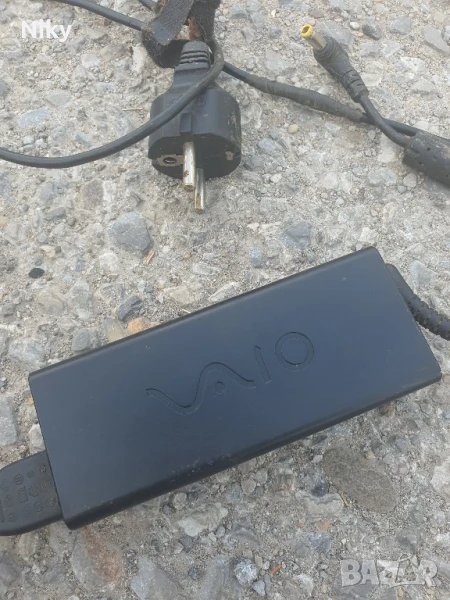 Зарядно за лаптоп Sony Vaio, снимка 1