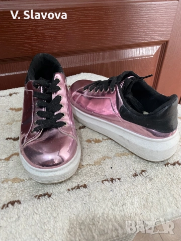 Различни модели маратонки и боти, снимка 2 - Дамски боти - 52774221