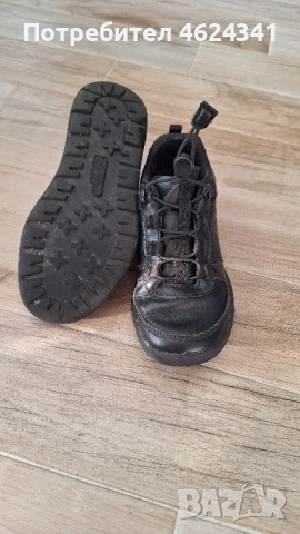 Детски кожени обувки Merell, снимка 3 - Детски маратонки - 52070573