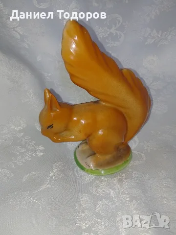 Старa Българска Порцелановa Фигурa - Катерица 🐿️ , снимка 3 - Колекции - 56272829
