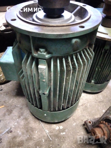 Ел двигател 15kw на 1460обр фланцови , снимка 3 - Електродвигатели - 52813560