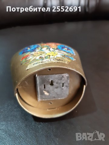 Касичка , снимка 2 - Антикварни и старинни предмети - 29698171