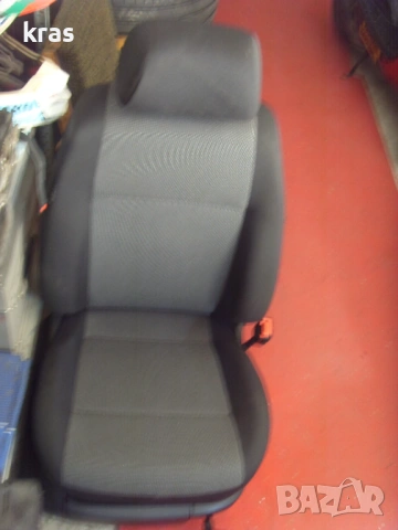 Седалки  лява и дясна за WV