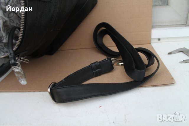 Нова дамска чанта от естествена кожа, снимка 15 - Чанти - 42406720