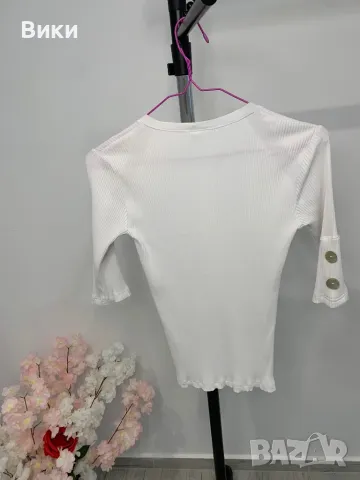 Бяла тениска рипс размер М, подходяща и за S, снимка 2 - Тениски - 50085935